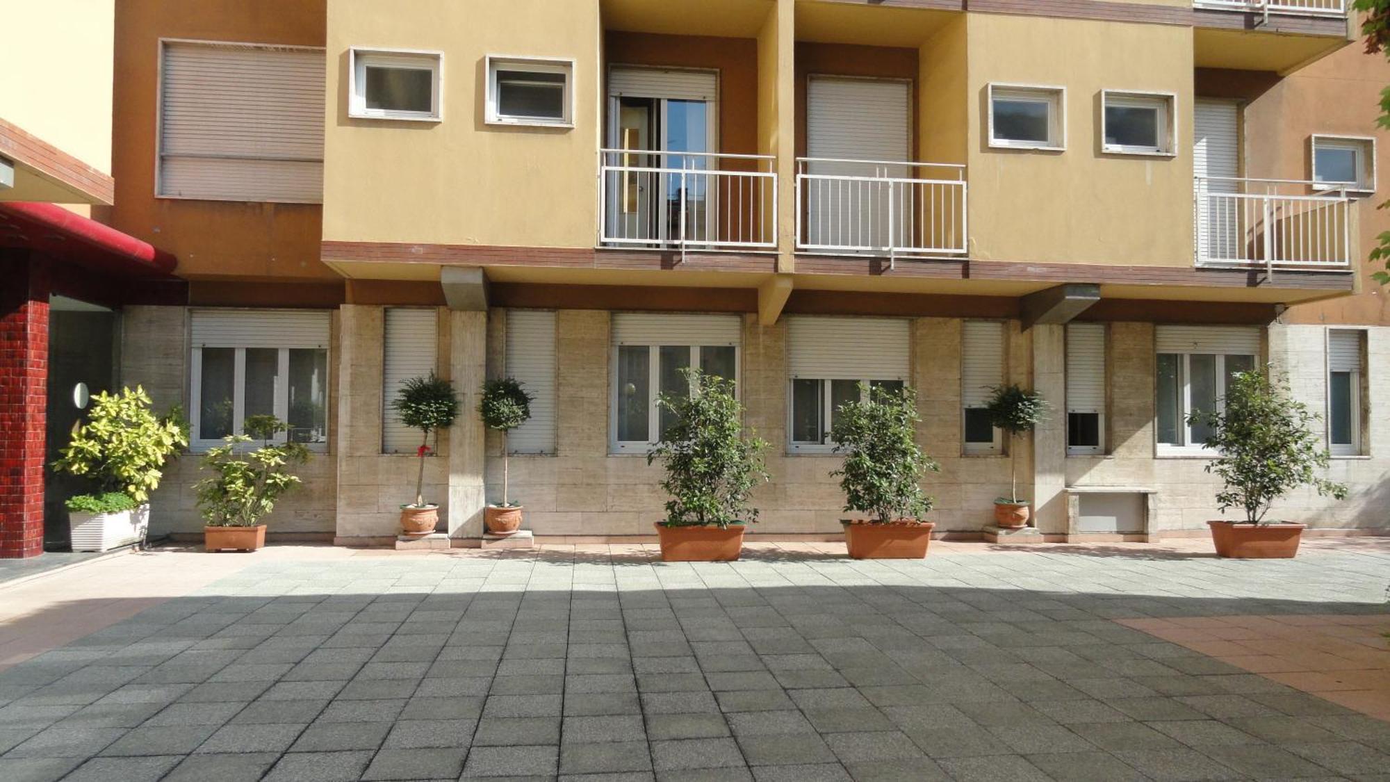Residence Giusti 6 Milan Bagian luar foto