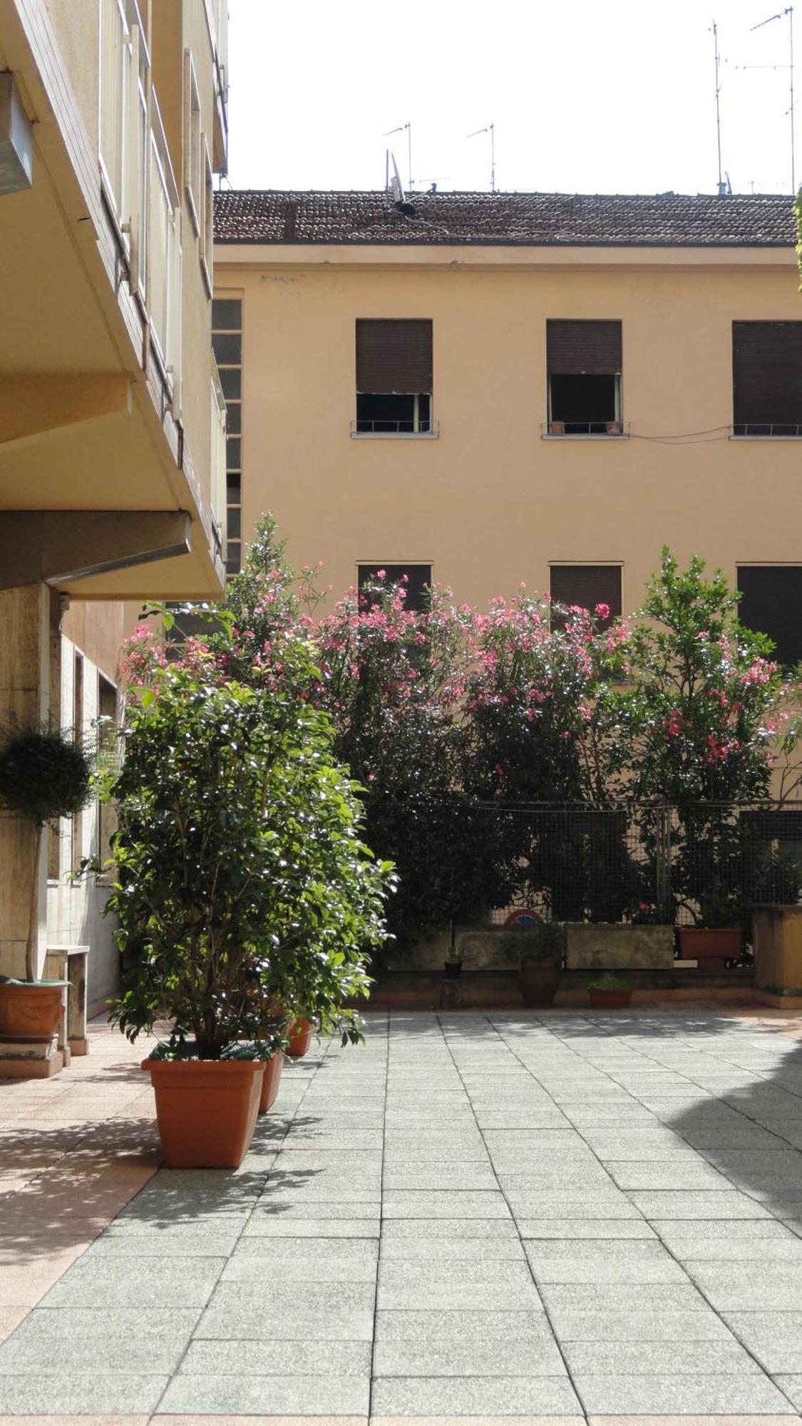 Residence Giusti 6 Milan Bagian luar foto